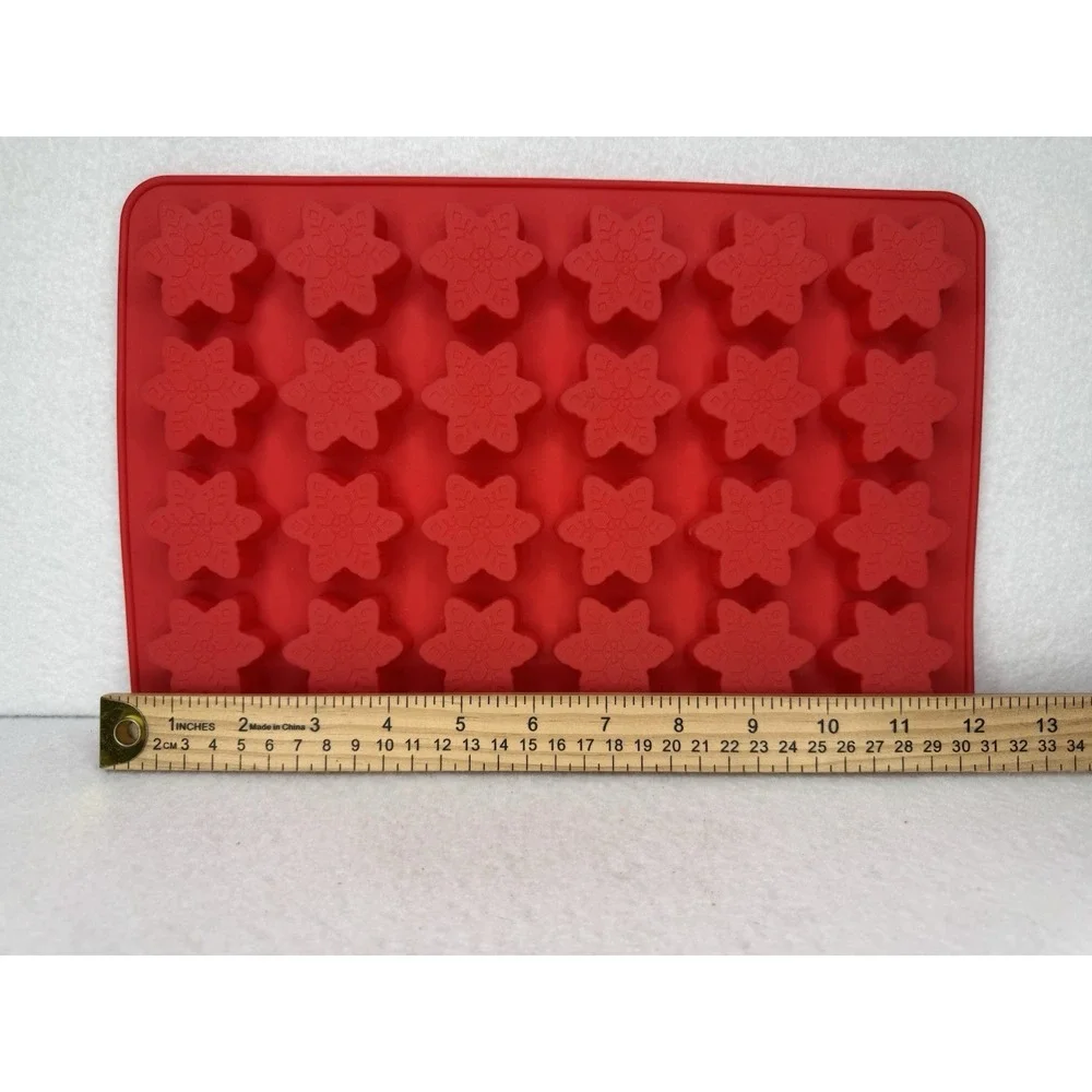 Red Silicone Snowflake Mold 24 Cavity Christmas Candy Chocolate Baking Tray